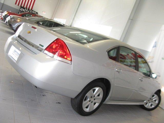 Chevrolet Impala 2011 photo 3