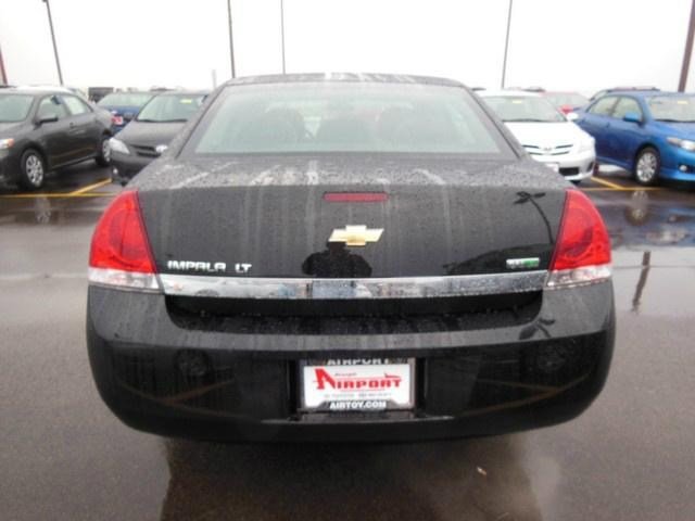 Chevrolet Impala 2011 photo 3