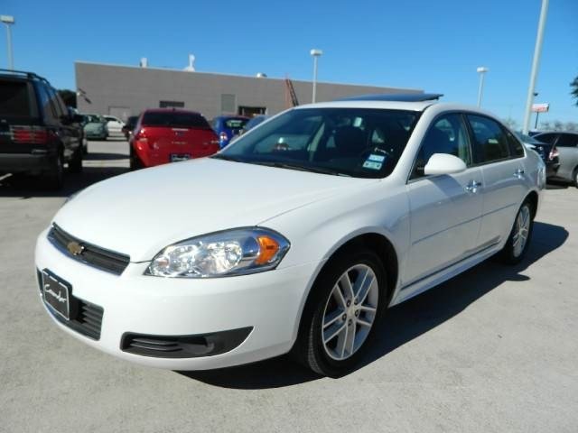 Chevrolet Impala 2011 photo 2