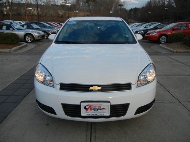 Chevrolet Impala 2011 photo 3