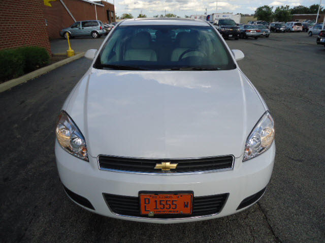 Chevrolet Impala 2011 photo 2