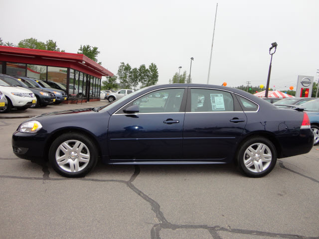 Chevrolet Impala 2011 photo 2