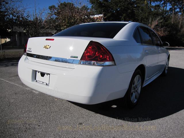 Chevrolet Impala 2011 photo 2