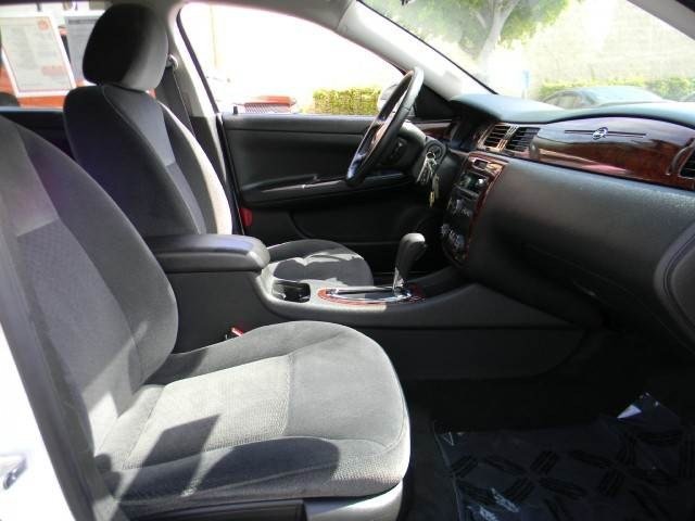 Chevrolet Impala 2011 photo 4