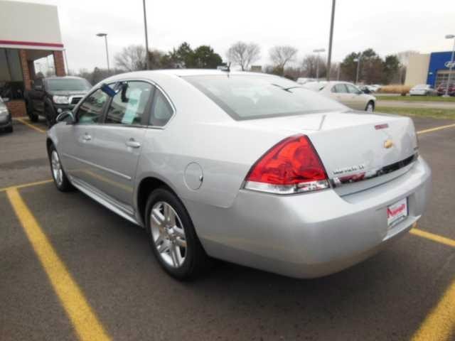 Chevrolet Impala 2011 photo 2