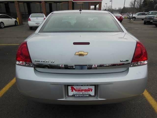 Chevrolet Impala 2011 photo 3