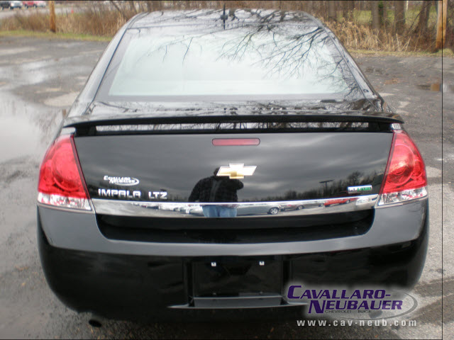 Chevrolet Impala 2011 photo 3