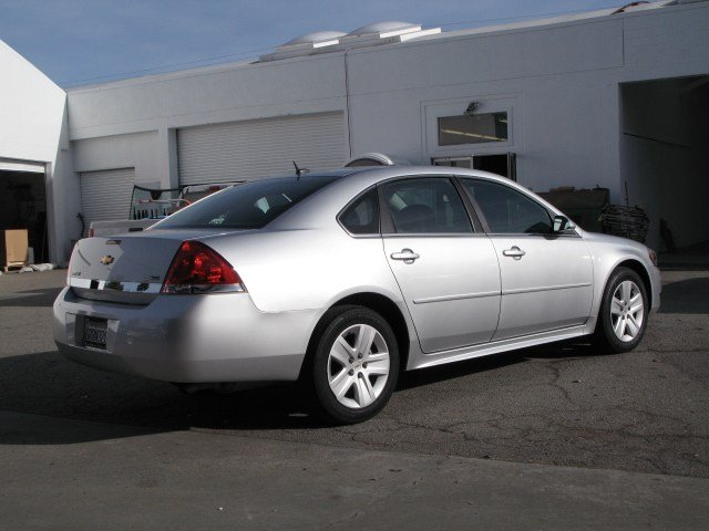 Chevrolet Impala 2011 photo 3