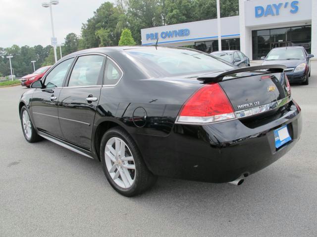 Chevrolet Impala 2011 photo 2