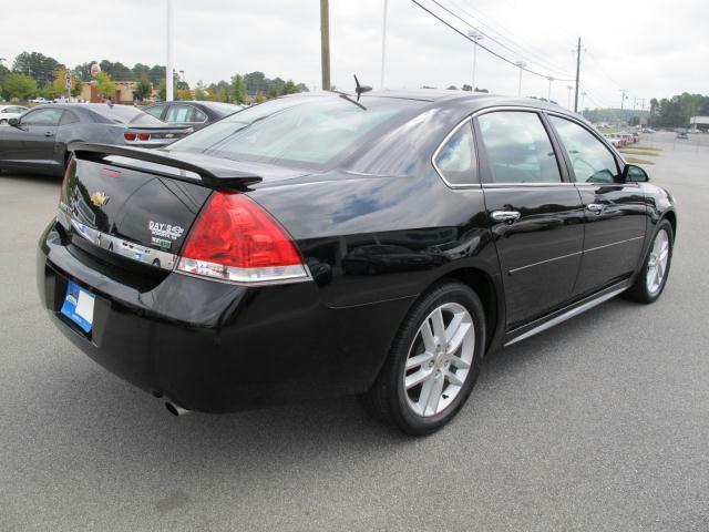Chevrolet Impala 2011 photo 3