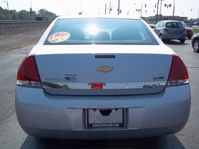Chevrolet Impala 2011 photo 2