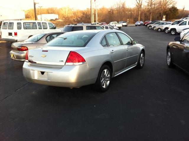 Chevrolet Impala 2011 photo 2