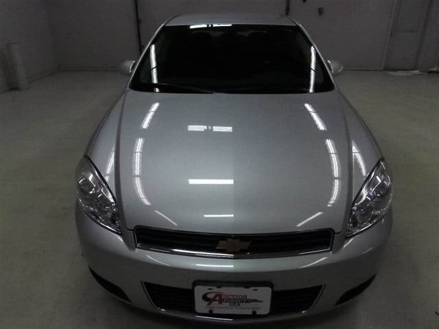 Chevrolet Impala 2011 photo 2