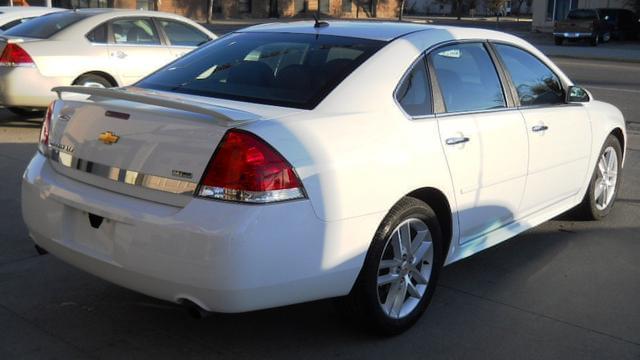 Chevrolet Impala 2011 photo 3