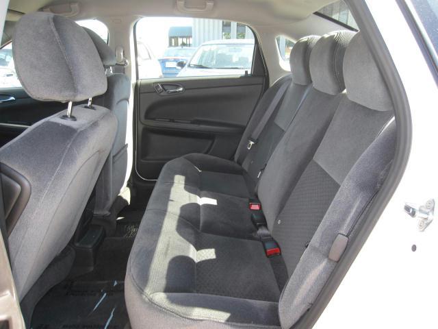 Chevrolet Impala 2011 photo 4