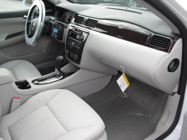 Chevrolet Impala 2012 photo 1