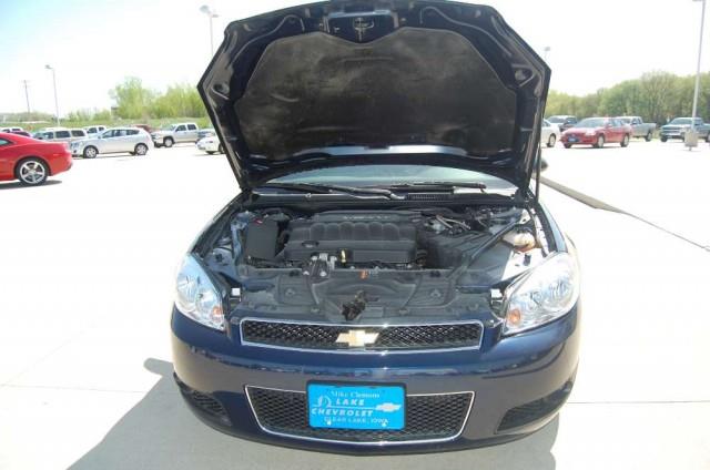 Chevrolet Impala 2012 photo 2