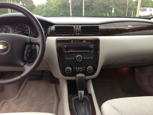 Chevrolet Impala 2012 photo 2