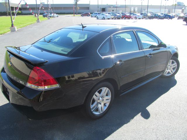 Chevrolet Impala 2dr Reg Cab 140.5 4WD ST Sedan