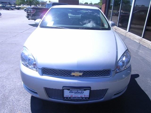 Chevrolet Impala 2012 photo 3