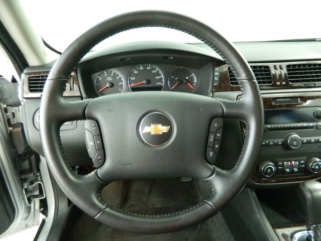 Chevrolet Impala 2012 photo 8