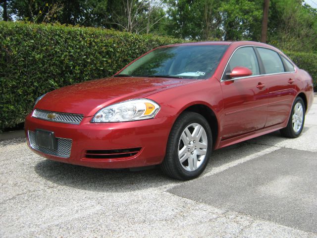 Chevrolet Impala 2dr Reg Cab 140.5 4WD ST Sedan