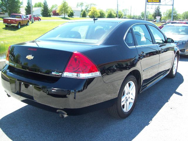 Chevrolet Impala 2dr Reg Cab 140.5 4WD ST Sedan