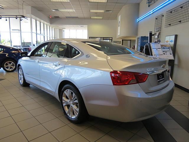 Chevrolet Impala 4dr AWD SUV Sedan