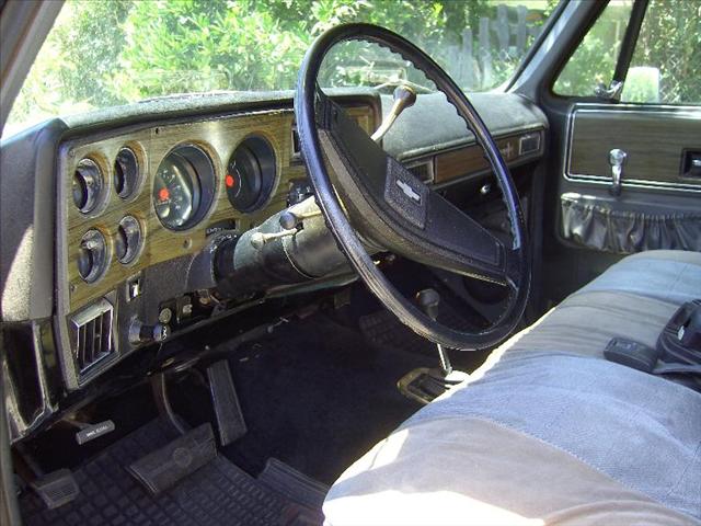 Chevrolet K10 1973 photo 2