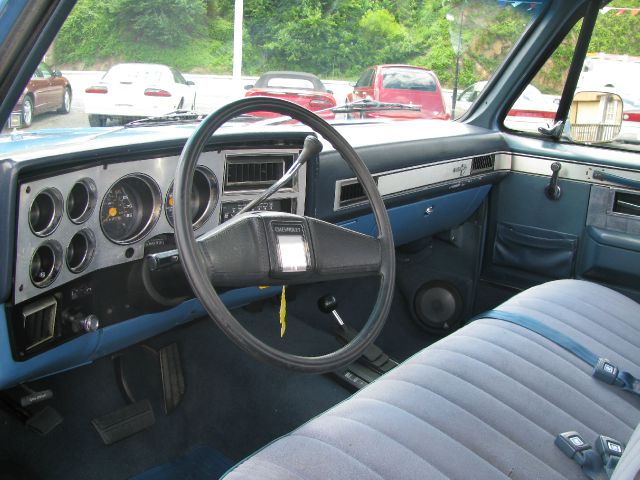 Chevrolet K10 1983 photo 1