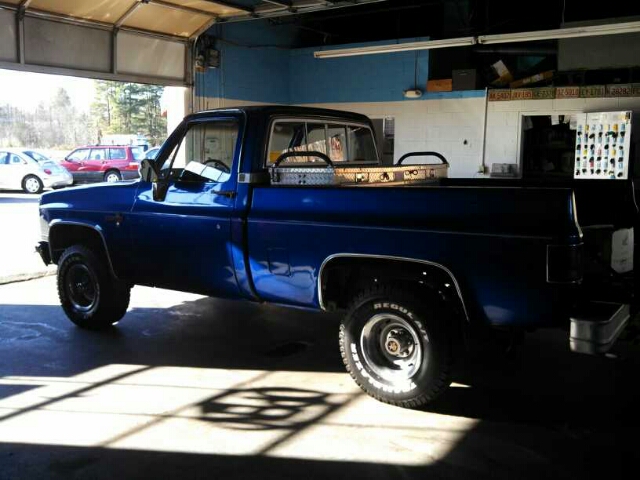 Chevrolet K10 1985 photo 2