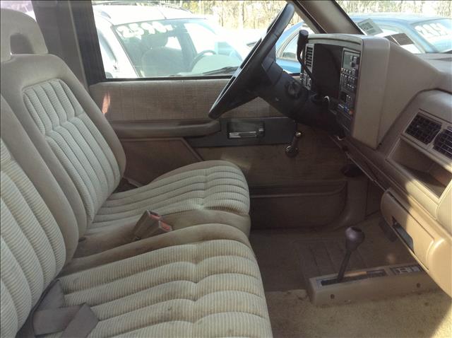 Chevrolet K1500 1994 photo 2