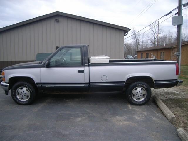 Chevrolet K1500 1995 photo 2
