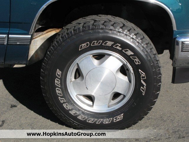 Chevrolet K1500 1996 photo 2