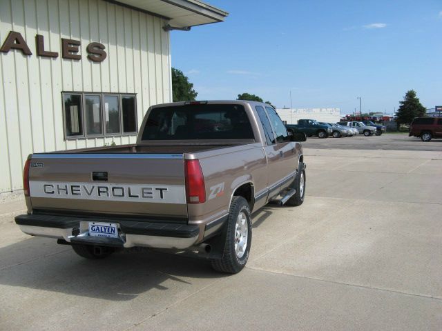 Chevrolet K1500 1996 photo 3