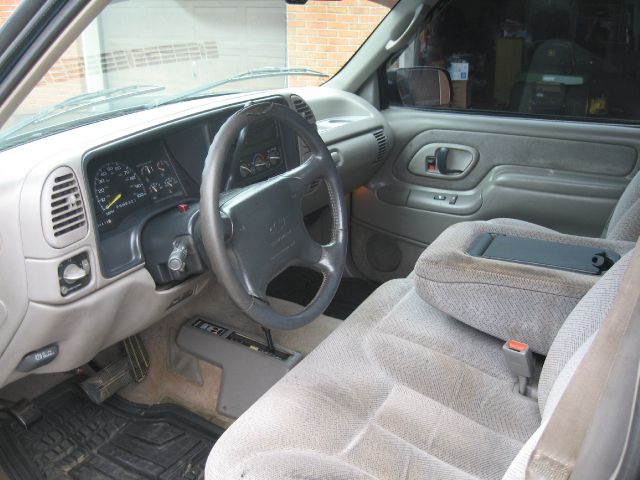 Chevrolet K1500 1996 photo 3