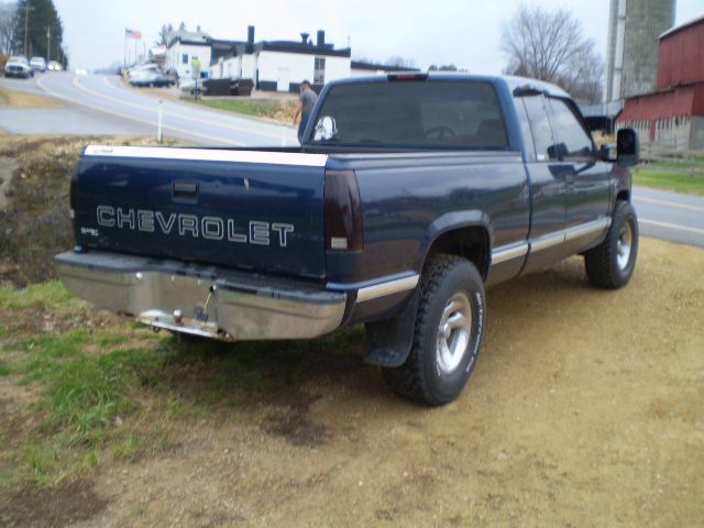 Chevrolet K1500 1996 photo 2