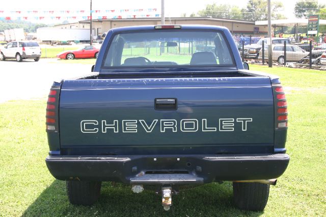 Chevrolet K1500 1996 photo 2