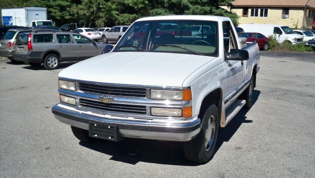 Chevrolet K1500 1996 photo 2