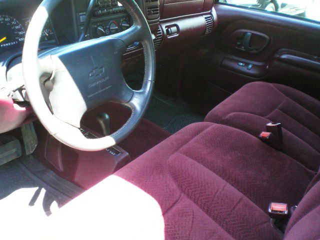 Chevrolet K1500 1997 photo 4