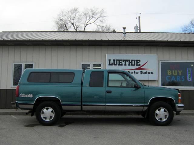 Chevrolet K1500 1997 photo 2