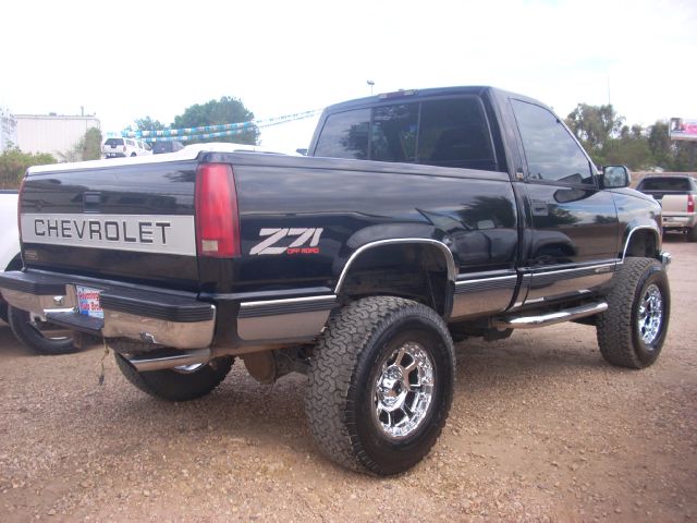 Chevrolet K1500 1997 photo 2