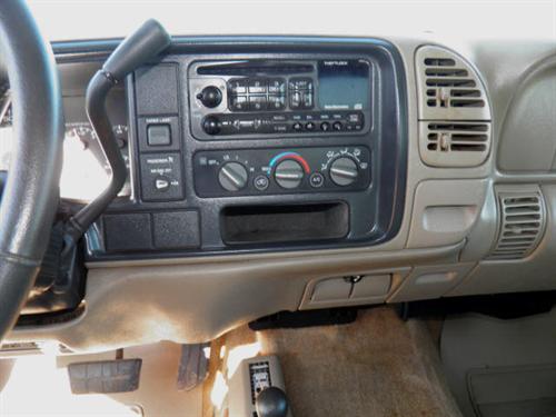 Chevrolet K1500 1998 photo 2