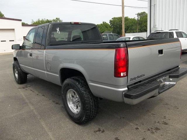Chevrolet K1500 1998 photo 2