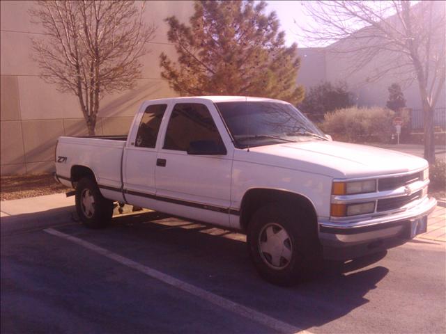 Chevrolet K1500 4DR 4X4 Eddie Bauer Extended Cab Pickup