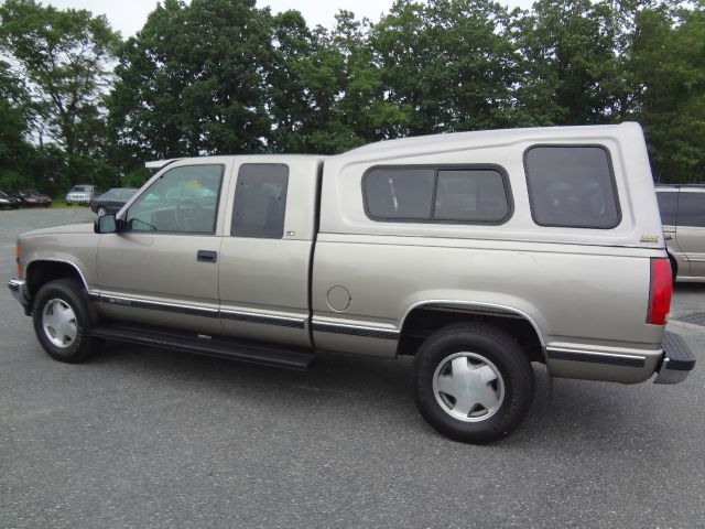 Chevrolet K1500 1999 photo 2
