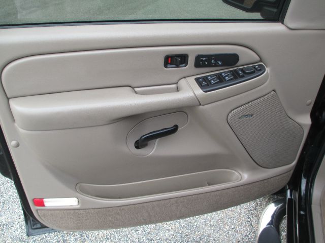 Chevrolet K1500 2004 photo 15