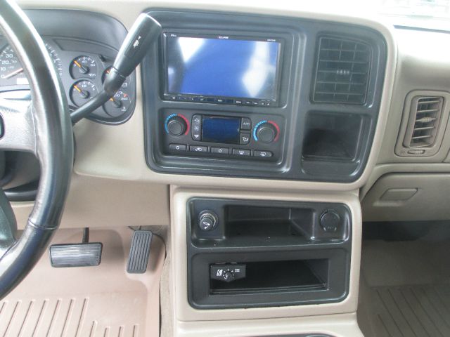 Chevrolet K1500 2004 photo 17