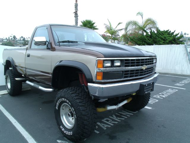 Chevrolet K2500 1988 photo 2