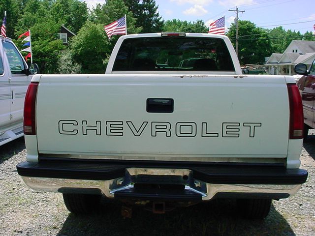 Chevrolet K2500 1997 photo 2